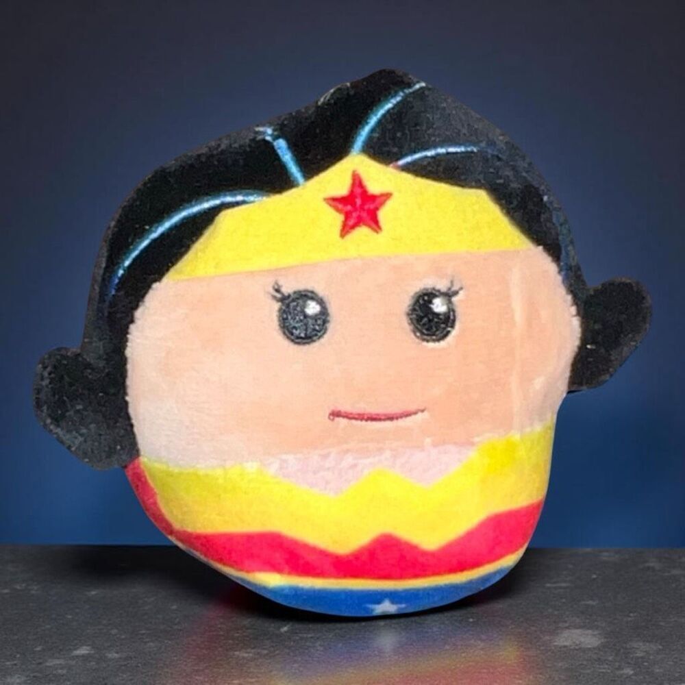 Hallmark Wonder Woman Fluffball Plush Toy 3” P54